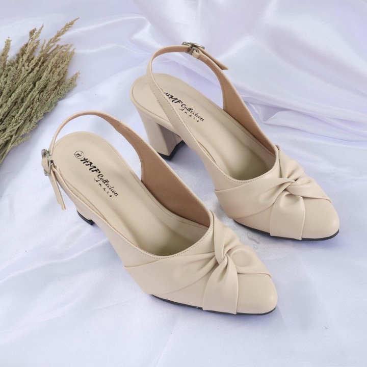 HMF Selfy Sepatu Heels Mules Wanita AR12 - Moca. Estimasi Harga Rp. 58.000,- s/d Rp. 60.000,-