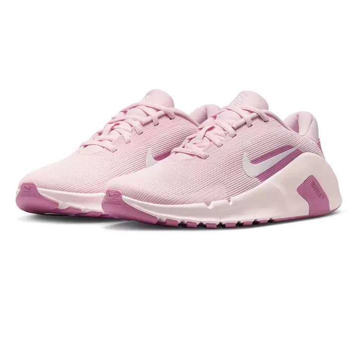 Nike - Flex Train Workout Shoes. Estimasi Harga Rp. Rp 1.015.100,- s/d Rp. Rp 1.017.100.000,-