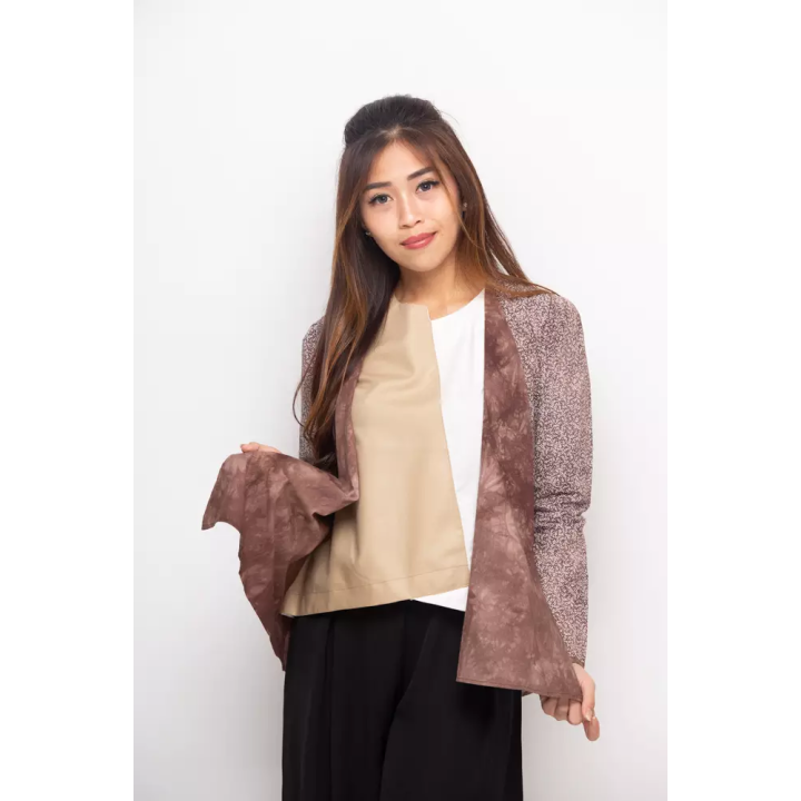 Sophistix  4.9 15 Senny Reversible Jacket In Brown. Estimasi Harga Rp. 72.000,- s/d Rp. 74.000,-