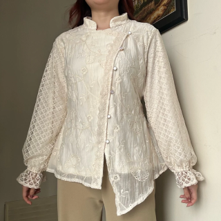 Atasan blouse wanita kerja. Estimasi Harga Rp. 238.000 s/d 240.000,-